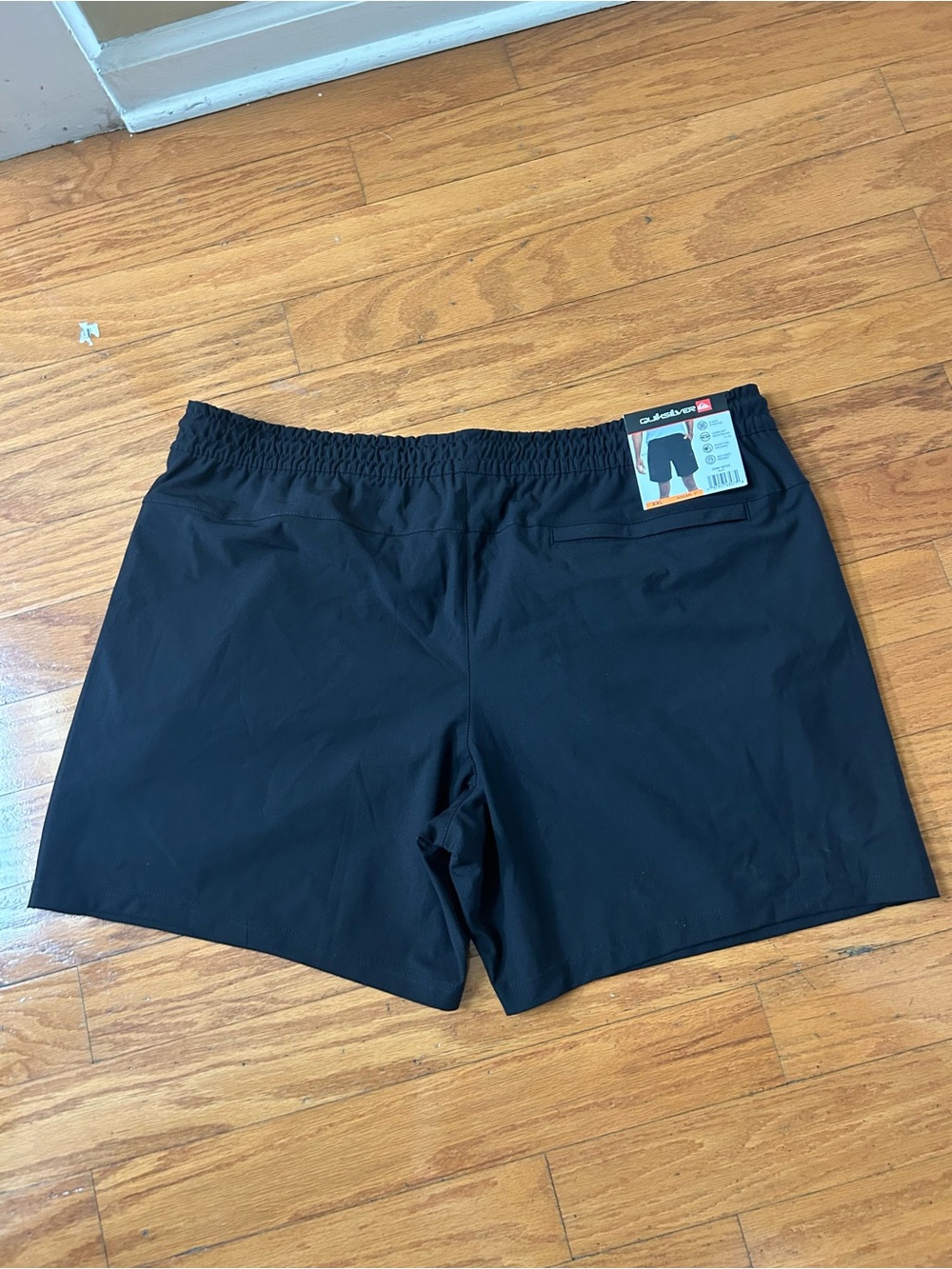 NWT Quiksilver men’s 7” inseam regular fit athletic shorts